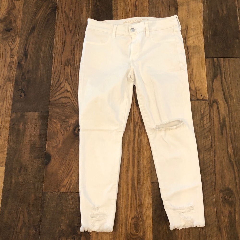 AE White Jeans